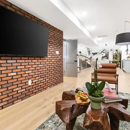 North End 2-story Penthouse | Prime Location Apartment