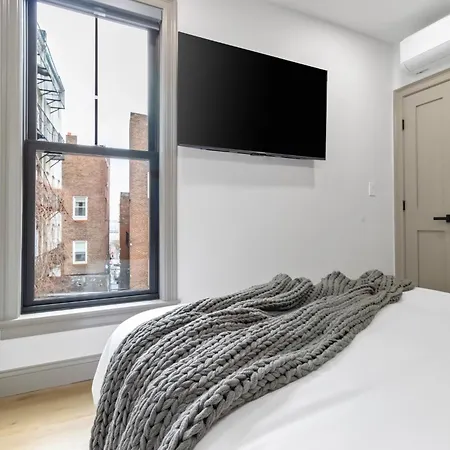Apartment North End 2-story Penthouse | Prime Location