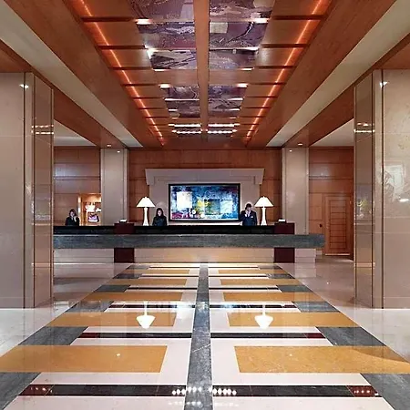 Mandarin Oriental,