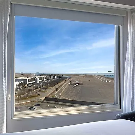 Hyatt Regency Harbor 4* Boston