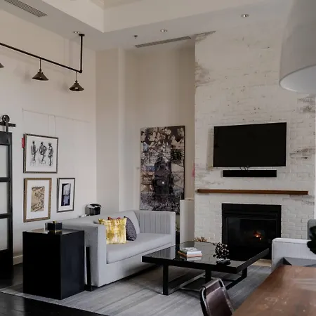 Commonwealth 5* Boston