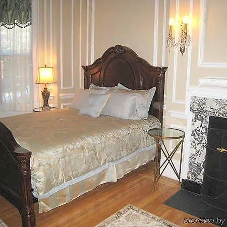 Back Bay Suites