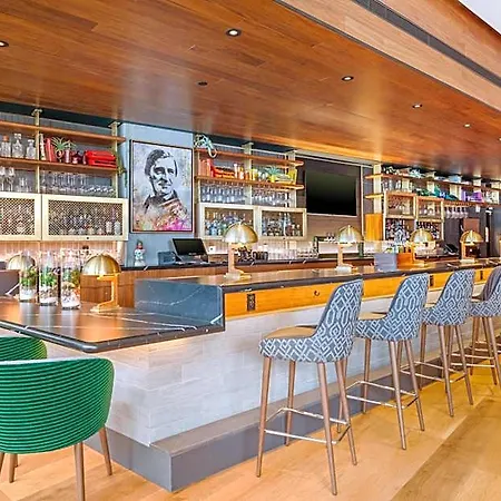 Hotel Cambria Downtown - Seaport 4*