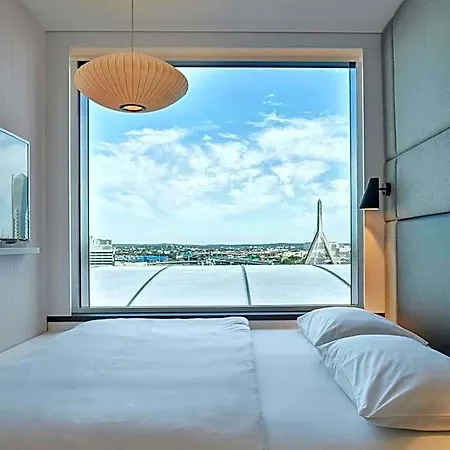 Citizenm North Station Hotel 4*