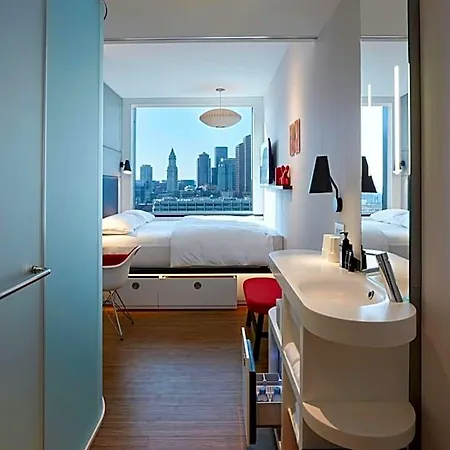 Hotel Citizenm North Station 4*