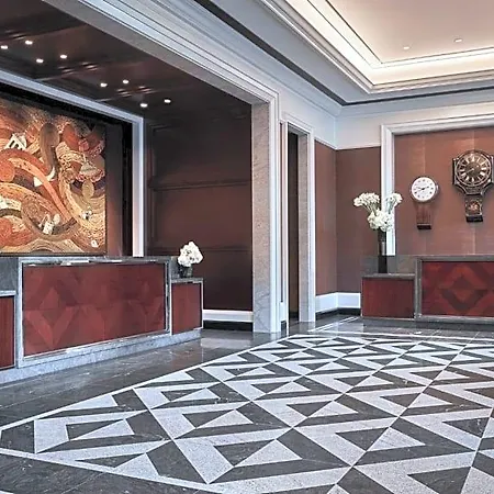 Four Seasons One Dalton Street, 5* Boston