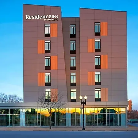 Downtown/south End Hotel 3*