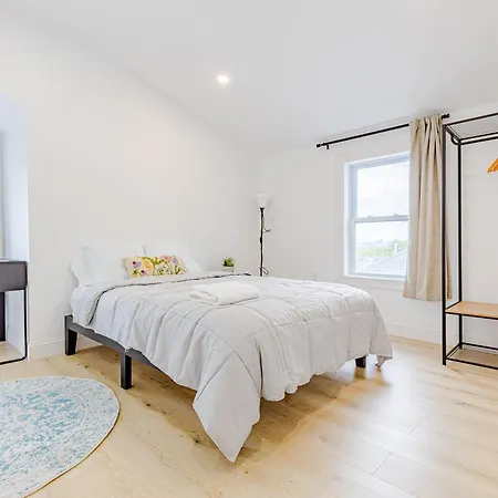Homestay 154r Newley Renovated Sunny Spacious Quite In Brighton