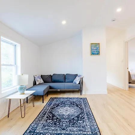 154r Newley Renovated Sunny Spacious Quite In Brighton Homestay *