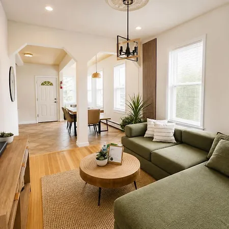 Spacious 3br Near Free Parking * Boston