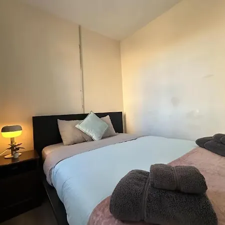 -no3a- Private In A Cozy - Steps To T Orange Line & Medical Center - South End Near Downtown Homestay *