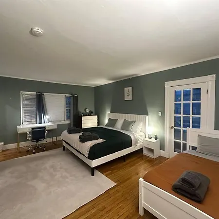 Guest house -no66- Fancy In A House - 2 Beds - Steps To College & Line At Brighton *