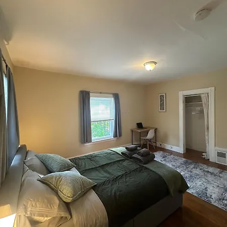-no67- Fancy In A House - Steps To College & Line At Brighton * Boston