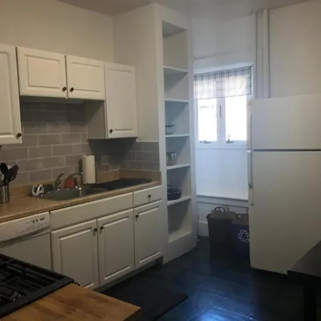 5br Near Line & Bc Holiday home *