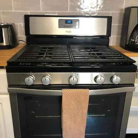 5br Near Line & Bc Boston