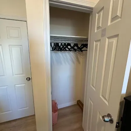 -no3b- Private In A Cozy - Steps To T Orange Line & Medical Center - South End Near Downtown *