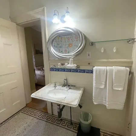 Fenway Park Brownstone Homestay
