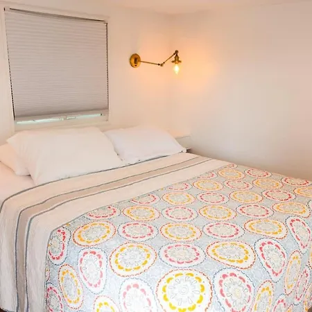 Endless Summer Oceanside Views Holiday home Boston