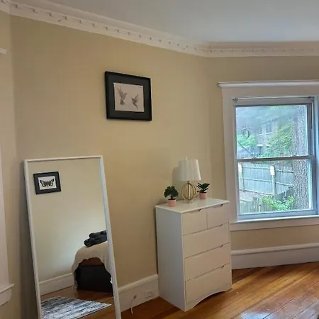 -no65- Fancy In A House - Steps To College & Line At Brighton Homestay Boston