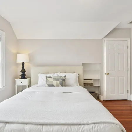 Contemporary Duplex Near The T Boston