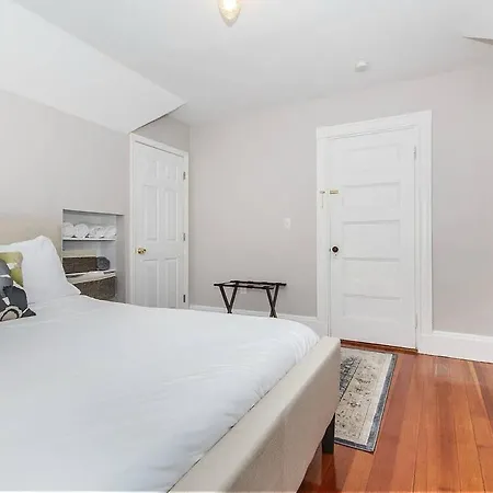 Contemporary Duplex Near The T Boston