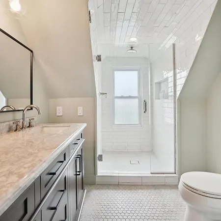 Holiday home Contemporary Duplex Near The T *