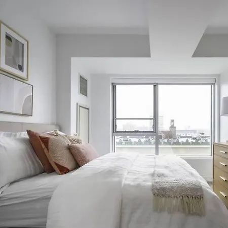 Apartment King 1br Near Harvard Gym Washer Dryer Parking