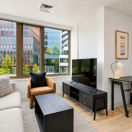 Apartment Luxury Near Harvard Business & Gym