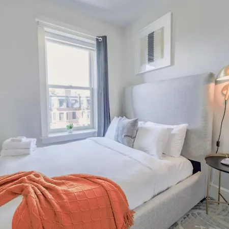 Apartment Light-filled Back Bay 1 Bedroom *