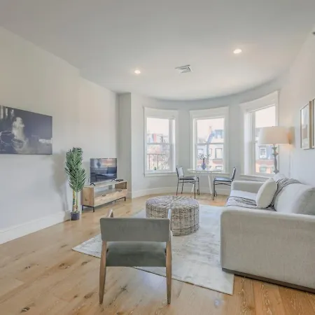 Apartment Prime Location Newbury Street 1br *