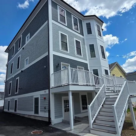 A New 3 Bedroom 4 Beds 2 Bath, 1 * Boston