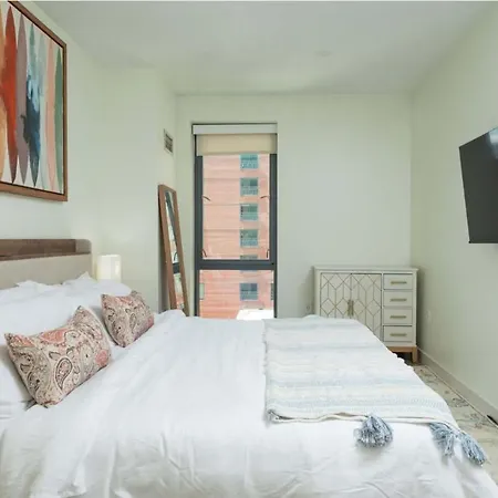 2br Den Fenway Walk To Bu Longwood Red Sox * Boston