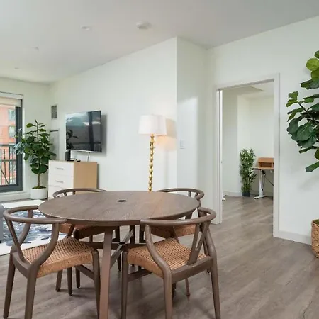 2br Den Fenway Walk To Bu Longwood Red Sox Apartment *