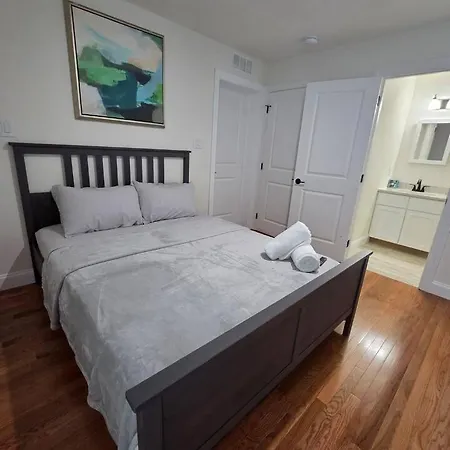 Apartment A New 3 Bedroom 4 Beds 2 Bath, 2