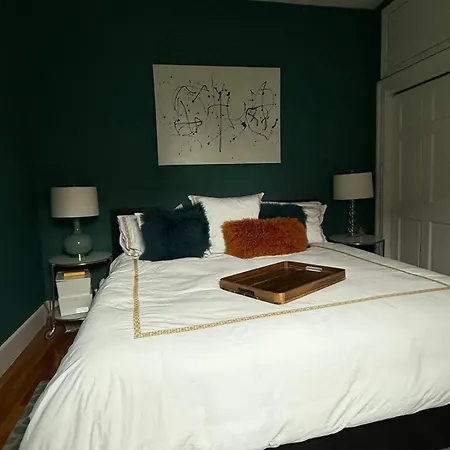 Apartment Charlestown With Private Patio
