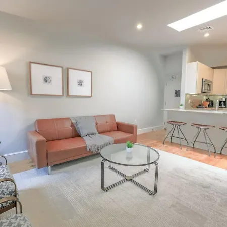 Classic Back Bay 1br On Newbury Street Apartment