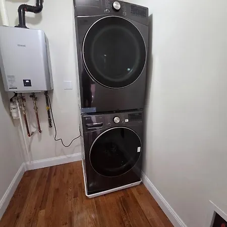 Apartment A New 3 Bedroom 4 Beds 2 Bath, 3 Boston
