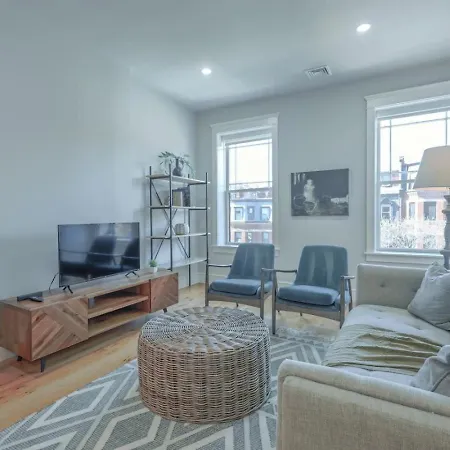 Apartment Back Bay Gem 1br On Newbury Street *