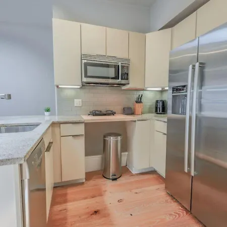 Classic Back Bay 1br On Newbury Street Apartment *