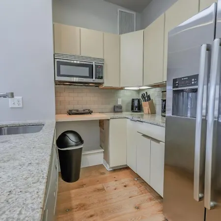 Apartment Unbeatable Location Newbury Street 1br