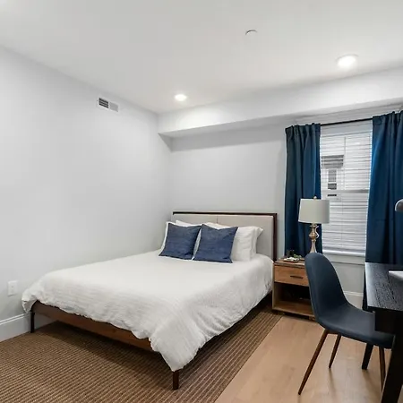 New 3 Bedroom, 2 Bath Unit, Meadow View! Apartment *