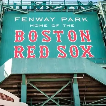 Apartment 2br Den Fenway Walk To Bu Longwood Red Sox *