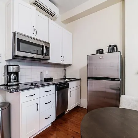 The Beacon Hill Apartment *