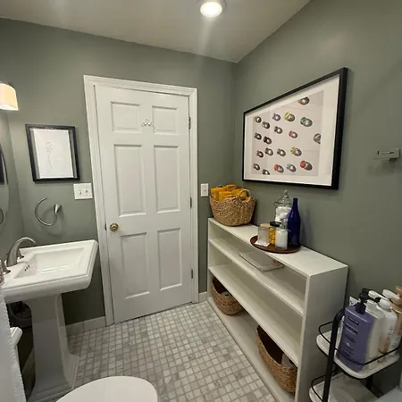 Charlestown With Private Patio