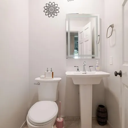 Beautiful Victorian House Apartment Boston