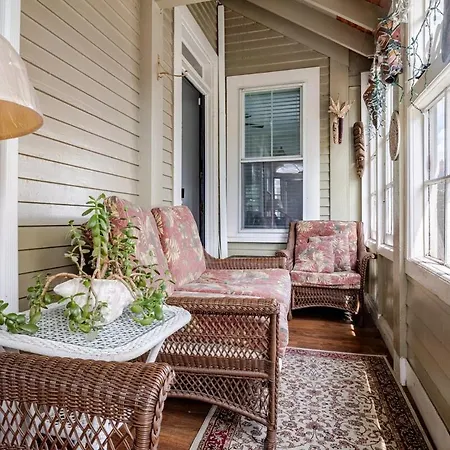 Beautiful Victorian House Apartment Boston