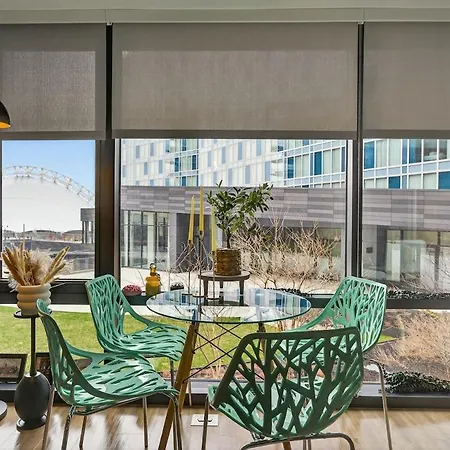 2-bedroom Lux In Seaport Next To Convention Center Apartment