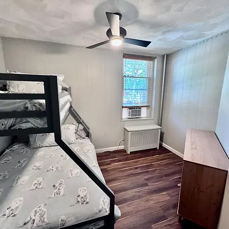 Street Hideaway Apartment Boston