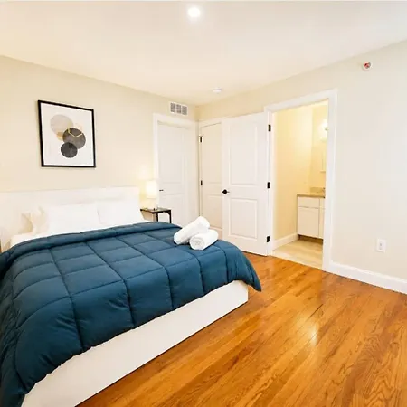Apartment A New 3 Bedroom 4 Beds 2 Bath, 3 *