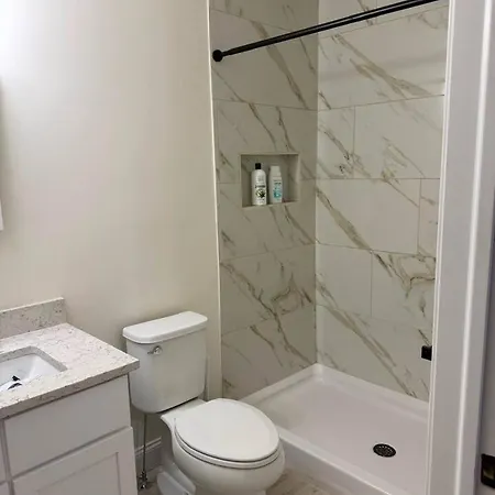 A New 3 Bedroom 4 Beds 2 Bath, 2 Apartment